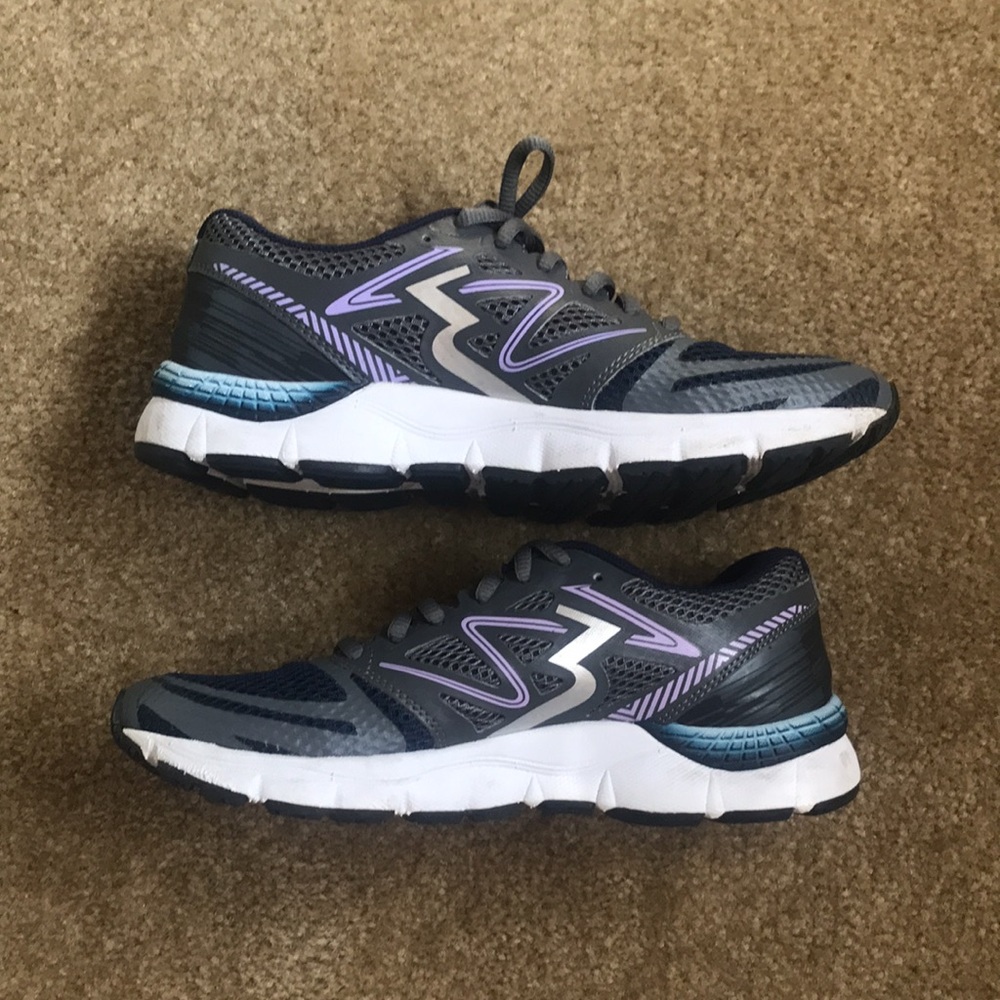 361 running shoes